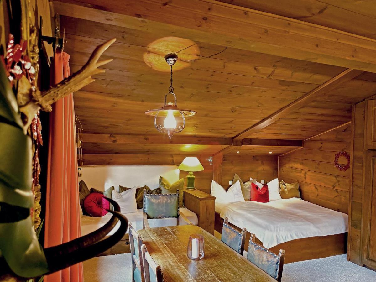 Goldspecht - Boho Appartements Saalbach-Hinterglemm Buitenkant foto