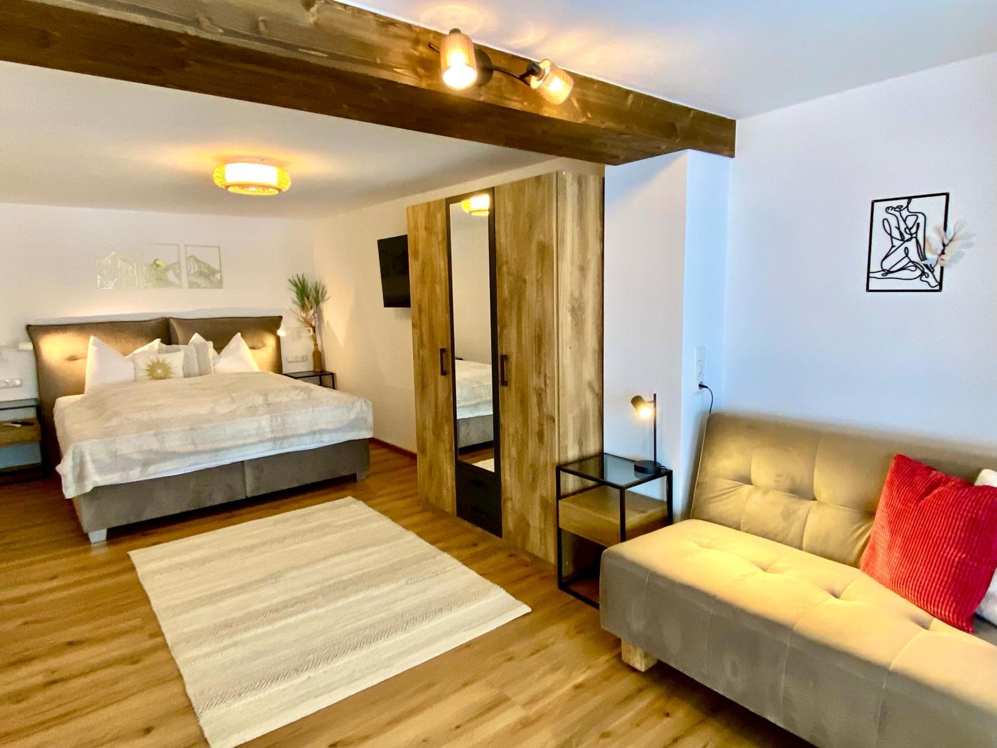 Goldspecht - Boho Appartements Saalbach-Hinterglemm Buitenkant foto