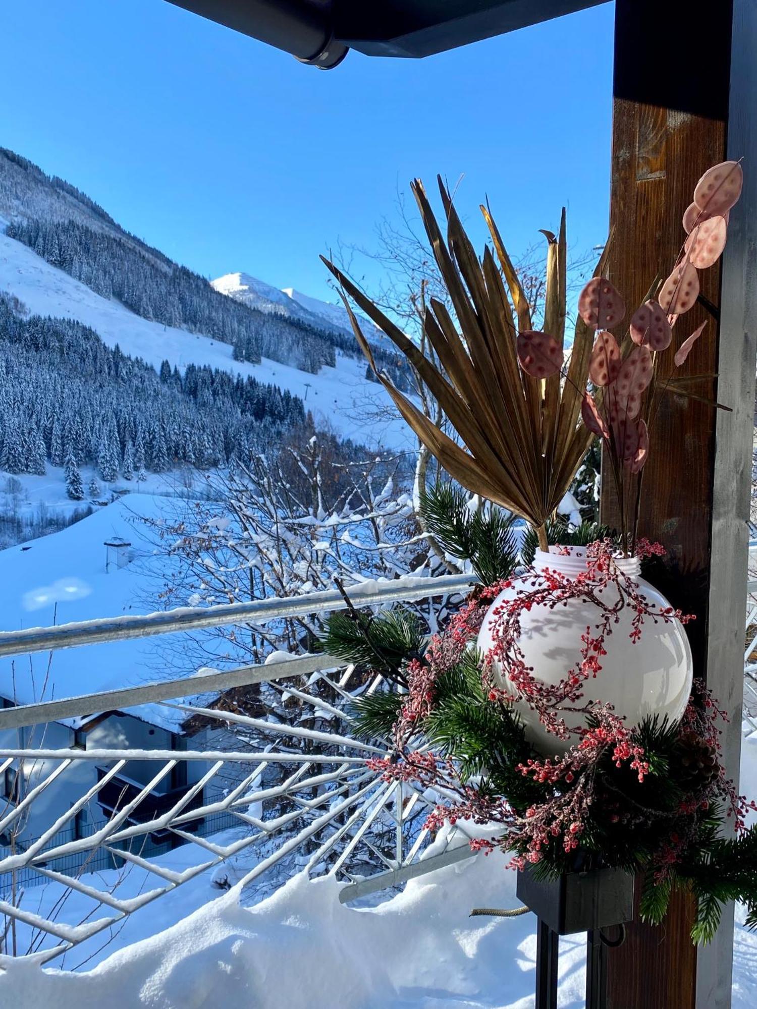 Goldspecht - Boho Appartements Saalbach-Hinterglemm Buitenkant foto
